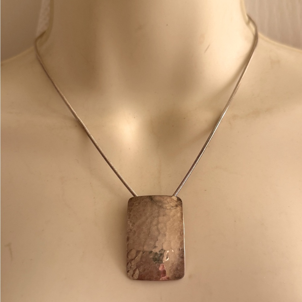 MWS Mark Wasserman Samara modernist hammered sterling silver pendant necklace